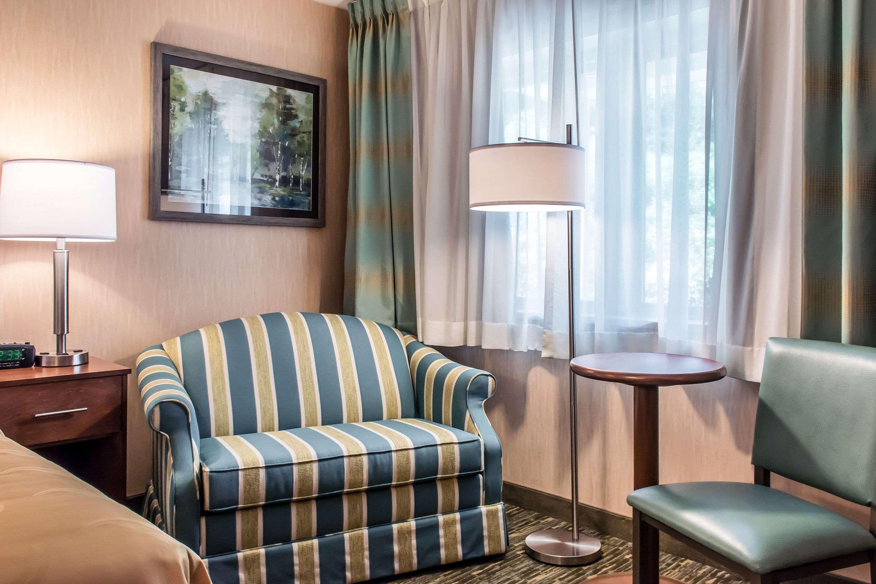 Quality Inn Bedford Buitenkant foto