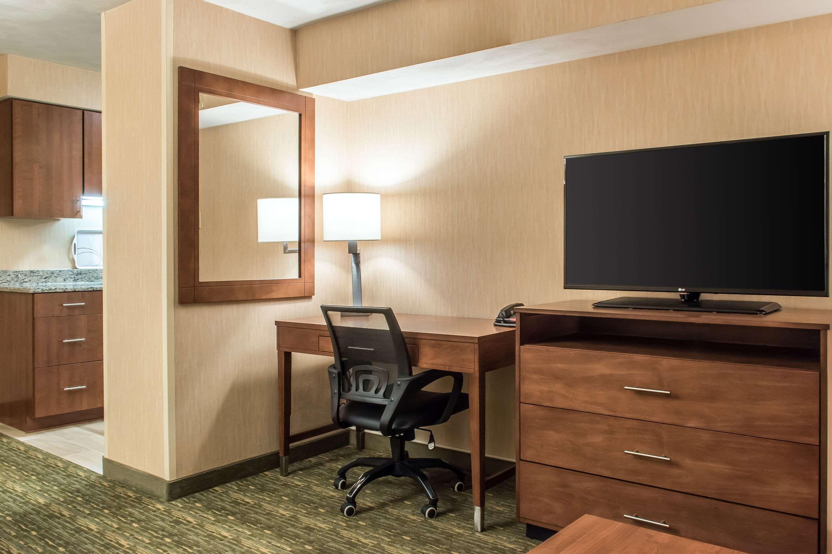 Quality Inn Bedford Buitenkant foto