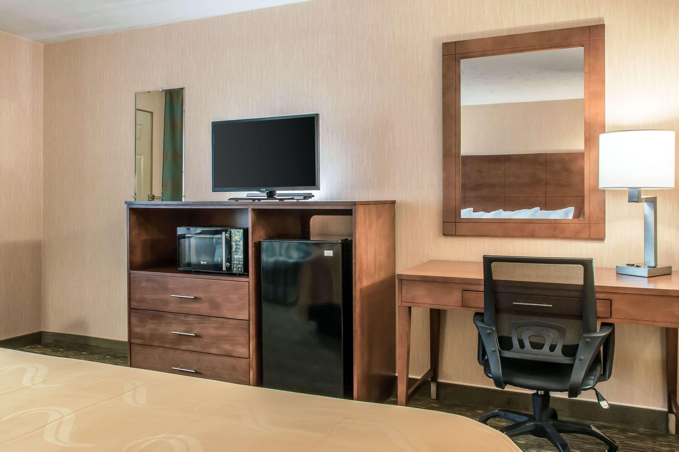 Quality Inn Bedford Buitenkant foto