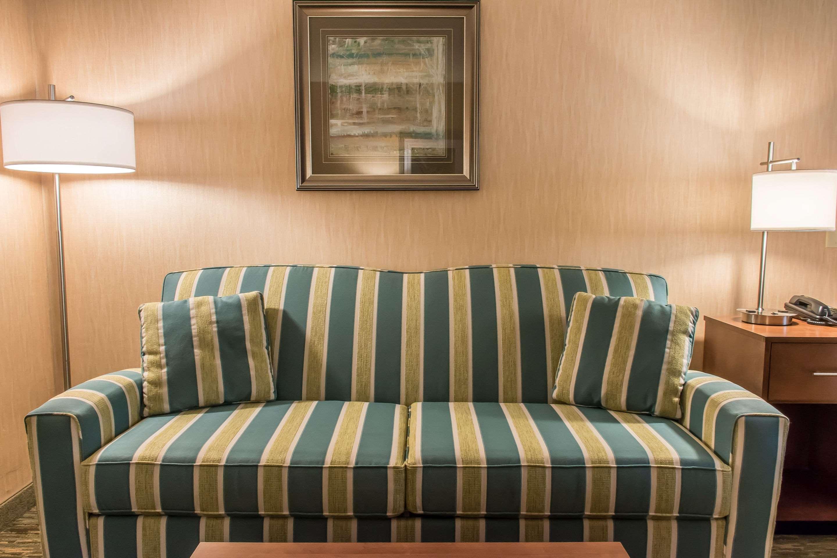 Quality Inn Bedford Buitenkant foto